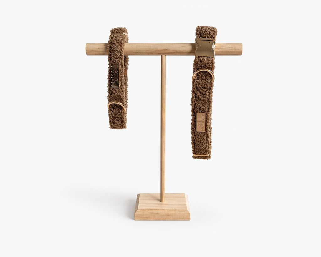 Bouclé Halsband Bruin